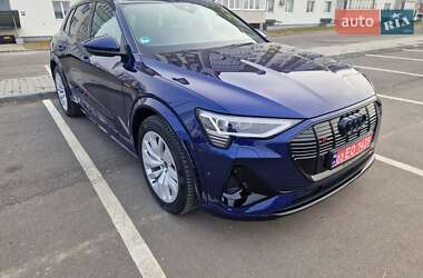 Внедорожник / Кроссовер Audi e-tron S 2022 в 