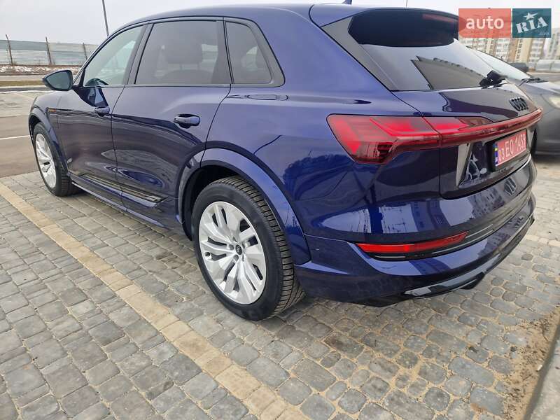 Внедорожник / Кроссовер Audi e-tron S 2022 в Виннице