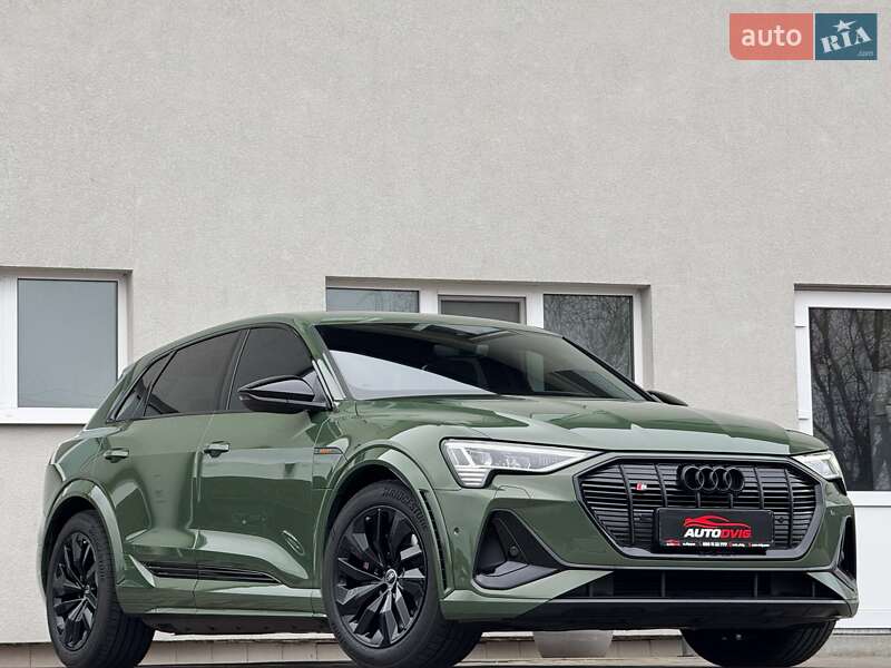 Позашляховик / Кросовер Audi e-tron S 2022 в Луцьку
