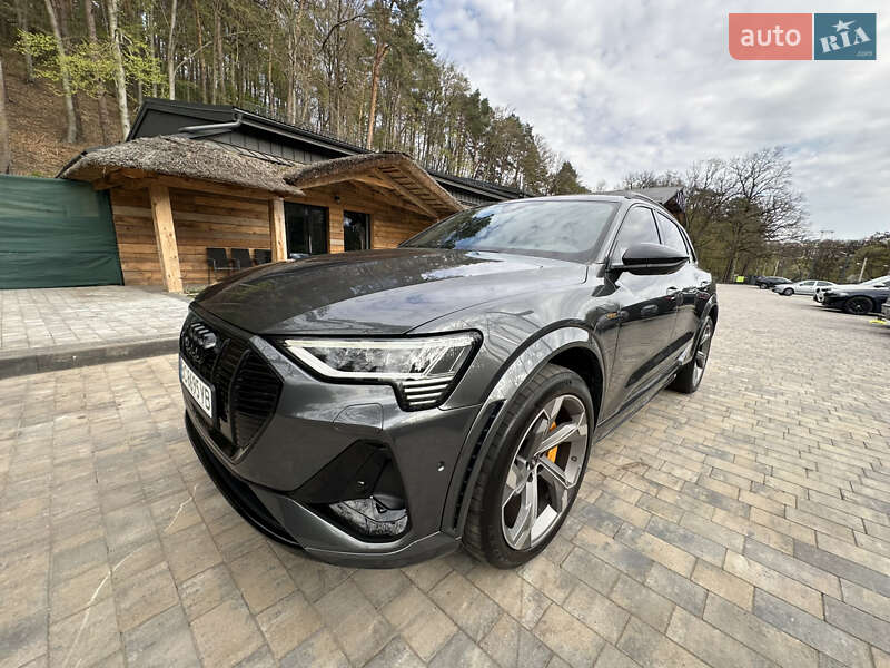 Внедорожник / Кроссовер Audi e-tron S 2022 в Львове