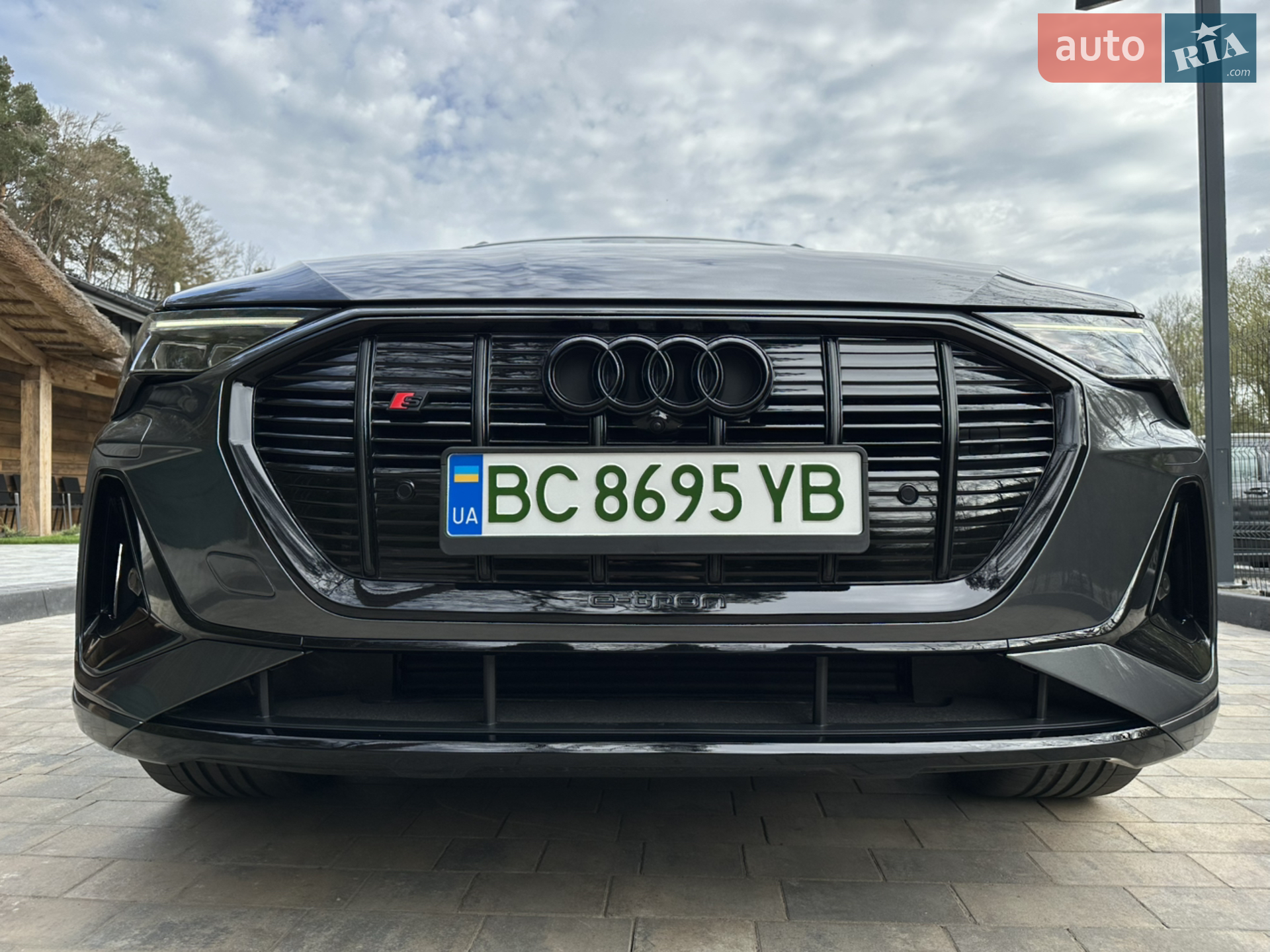 2022 Audi e-tron S - мініатюра 12