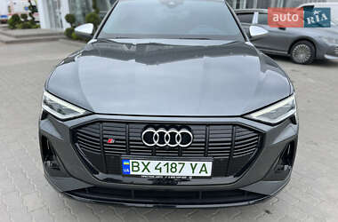 Внедорожник / Кроссовер Audi e-tron S 2020 в 