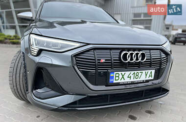 Внедорожник / Кроссовер Audi e-tron S 2020 в 