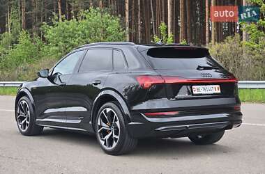 Внедорожник / Кроссовер Audi e-tron S 2021 в 