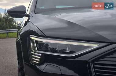 Внедорожник / Кроссовер Audi e-tron S 2021 в 