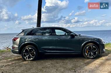 Внедорожник / Кроссовер Audi e-tron S 2021 в 