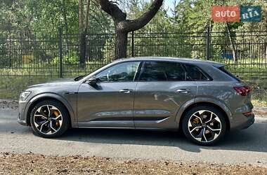 Внедорожник / Кроссовер Audi e-tron S 2021 в 