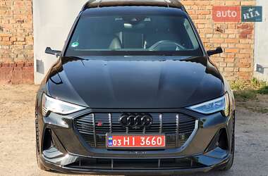 Внедорожник / Кроссовер Audi e-tron S 2022 в 