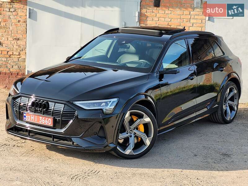 Внедорожник / Кроссовер Audi e-tron S 2022 в 