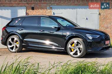 Внедорожник / Кроссовер Audi e-tron S 2022 в 