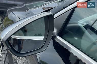 Внедорожник / Кроссовер Audi e-tron S 2022 в 