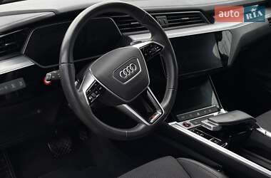 Внедорожник / Кроссовер Audi e-tron S 2022 в 
