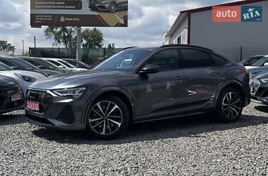 Внедорожник / Кроссовер Audi e-tron S 2021 в 