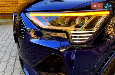 Внедорожник / Кроссовер Audi e-tron S 2020 в 