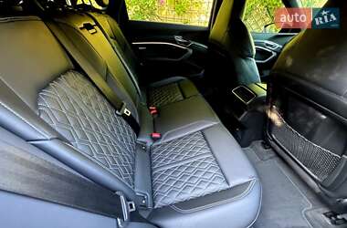 Внедорожник / Кроссовер Audi e-tron S 2020 в 