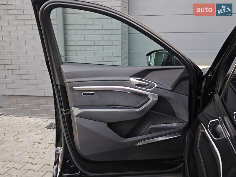 Внедорожник / Кроссовер Audi e-tron S 2022 в Луцке