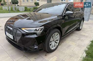 Внедорожник / Кроссовер Audi e-tron S 2021 в 