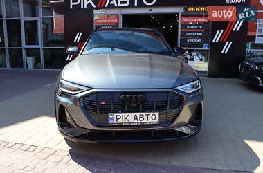 Позашляховик / Кросовер Audi e-tron S 2022 в Львові