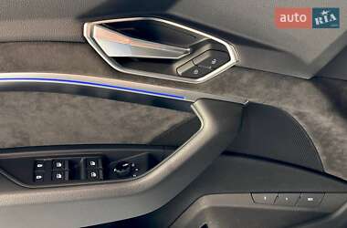 Внедорожник / Кроссовер Audi e-tron S 2021 в 