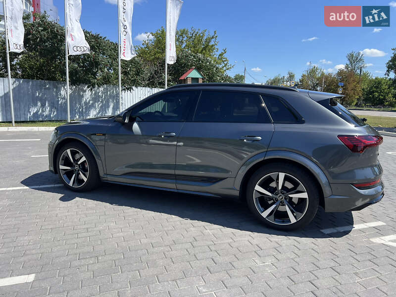 Позашляховик / Кросовер Audi e-tron S 2023 в Харкові фото 23 Позашляховик / Кросовер Audi e-tron S 2023 в Харкові