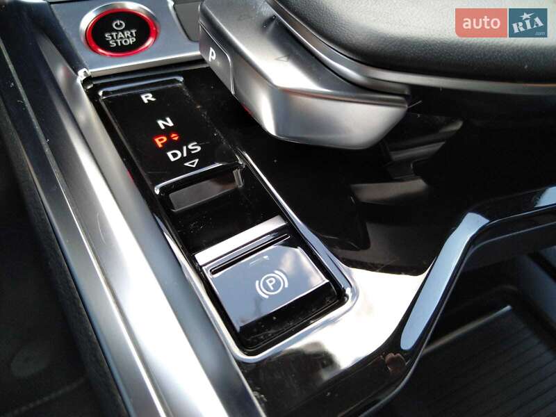 Внедорожник / Кроссовер Audi e-tron S 2022 в Киеве