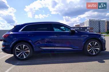 Внедорожник / Кроссовер Audi e-tron S 2022 в 