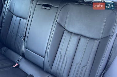 Внедорожник / Кроссовер Audi e-tron S 2022 в 