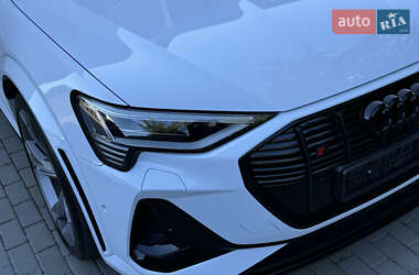 Внедорожник / Кроссовер Audi e-tron S 2022 в 