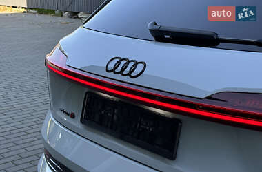 Внедорожник / Кроссовер Audi e-tron S 2022 в 
