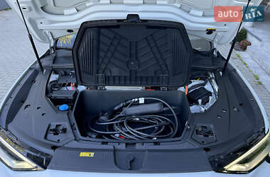Внедорожник / Кроссовер Audi e-tron S 2022 в 