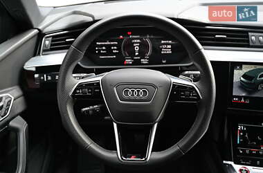 Внедорожник / Кроссовер Audi e-tron S 2022 в 
