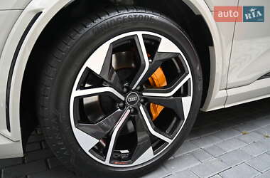 Внедорожник / Кроссовер Audi e-tron S 2022 в 