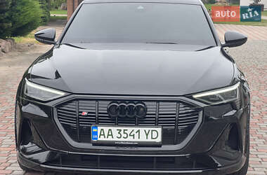 Внедорожник / Кроссовер Audi e-tron S 2021 в 