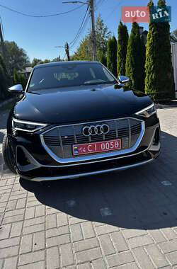 Внедорожник / Кроссовер Audi e-tron S 2021 в 