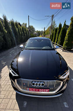 Внедорожник / Кроссовер Audi e-tron S 2021 в 