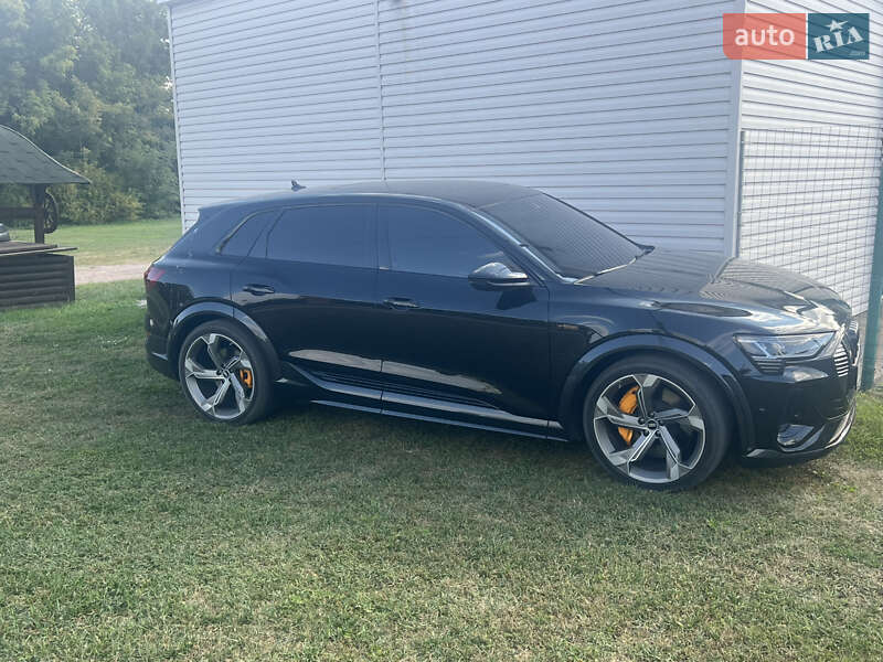 Внедорожник / Кроссовер Audi e-tron S 2021 в Василькове фото 53 Внедорожник / Кроссовер Audi e-tron S 2021 в Василькове
