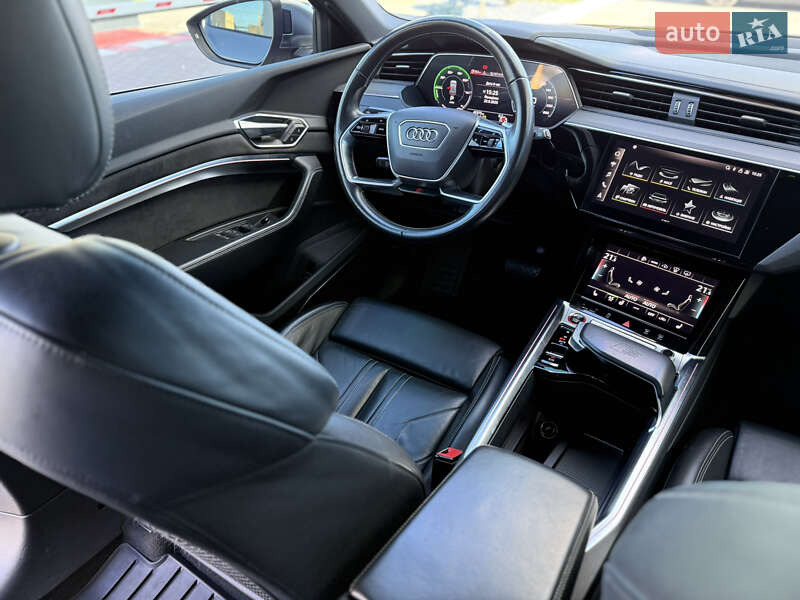 Внедорожник / Кроссовер Audi e-tron S 2020 в Хмельницком фото 36 Внедорожник / Кроссовер Audi e-tron S 2020 в Хмельницком