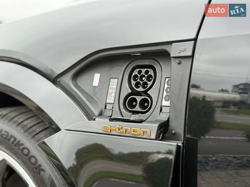 Позашляховик / Кросовер Audi e-tron S 2022 в Хмельницькому фото 20 Позашляховик / Кросовер Audi e-tron S 2022 в Хмельницькому