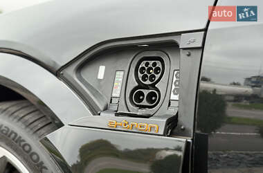 Внедорожник / Кроссовер Audi e-tron S 2022 в 