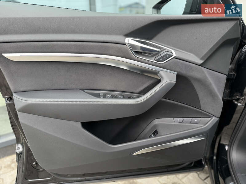 Позашляховик / Кросовер Audi e-tron S 2022 в Хмельницькому фото 24 Позашляховик / Кросовер Audi e-tron S 2022 в Хмельницькому