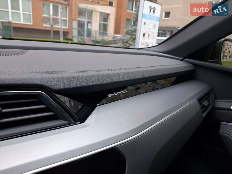 Внедорожник / Кроссовер Audi e-tron S 2021 в Черновцах фото 29 Внедорожник / Кроссовер Audi e-tron S 2021 в Черновцах