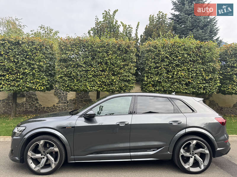 Внедорожник / Кроссовер Audi e-tron S 2022 в Киеве