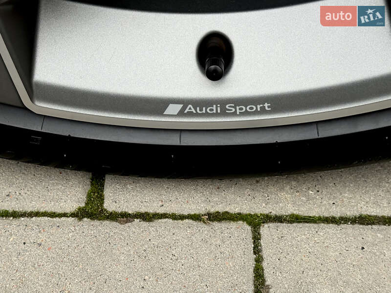 Позашляховик / Кросовер Audi e-tron S 2021 в Києві фото 28 Позашляховик / Кросовер Audi e-tron S 2021 в Києві