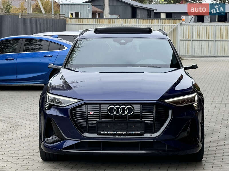 Позашляховик / Кросовер Audi e-tron S 2021 в Києві фото 35 Позашляховик / Кросовер Audi e-tron S 2021 в Києві