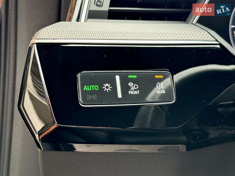 Позашляховик / Кросовер Audi e-tron S 2021 в Києві фото 47 Позашляховик / Кросовер Audi e-tron S 2021 в Києві