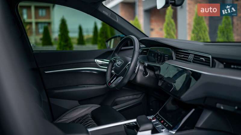 Внедорожник / Кроссовер Audi e-tron S 2022 в Черновцах фото 26 Внедорожник / Кроссовер Audi e-tron S 2022 в Черновцах