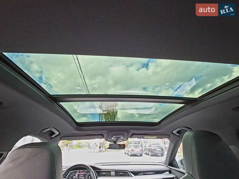 Позашляховик / Кросовер Audi e-tron S 2021 в Вінниці фото 14 Позашляховик / Кросовер Audi e-tron S 2021 в Вінниці