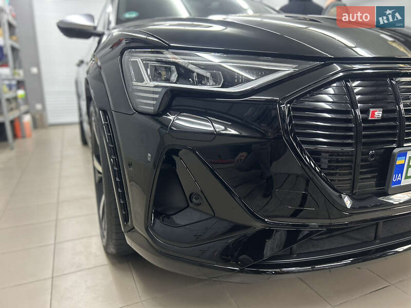 Внедорожник / Кроссовер Audi e-tron S 2022 в Одессе фото 23 Внедорожник / Кроссовер Audi e-tron S 2022 в Одессе