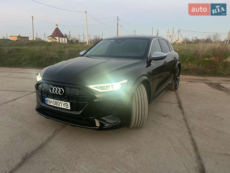 Внедорожник / Кроссовер Audi e-tron S 2022 в Одессе фото 38 Внедорожник / Кроссовер Audi e-tron S 2022 в Одессе