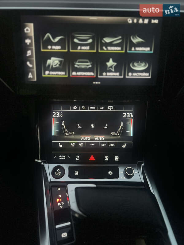 Внедорожник / Кроссовер Audi e-tron S 2022 в Одессе фото 44 Внедорожник / Кроссовер Audi e-tron S 2022 в Одессе